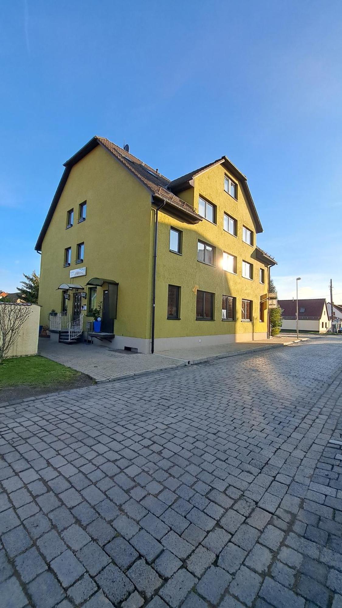 Hotel Garni Pension Zur Eisleben Exterior foto